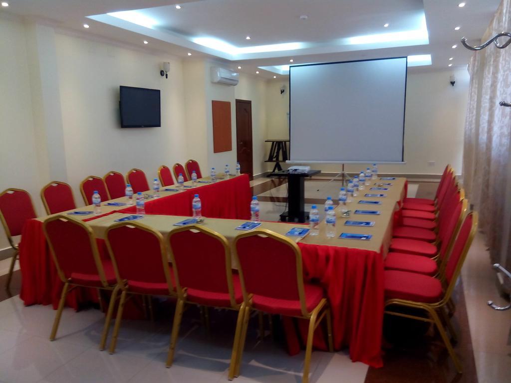 Great Seasons Hotel Kigali Esterno foto