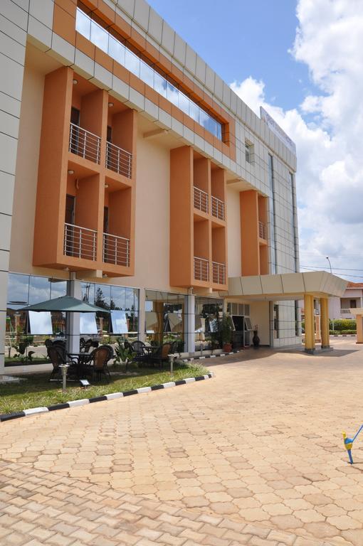 Great Seasons Hotel Kigali Esterno foto