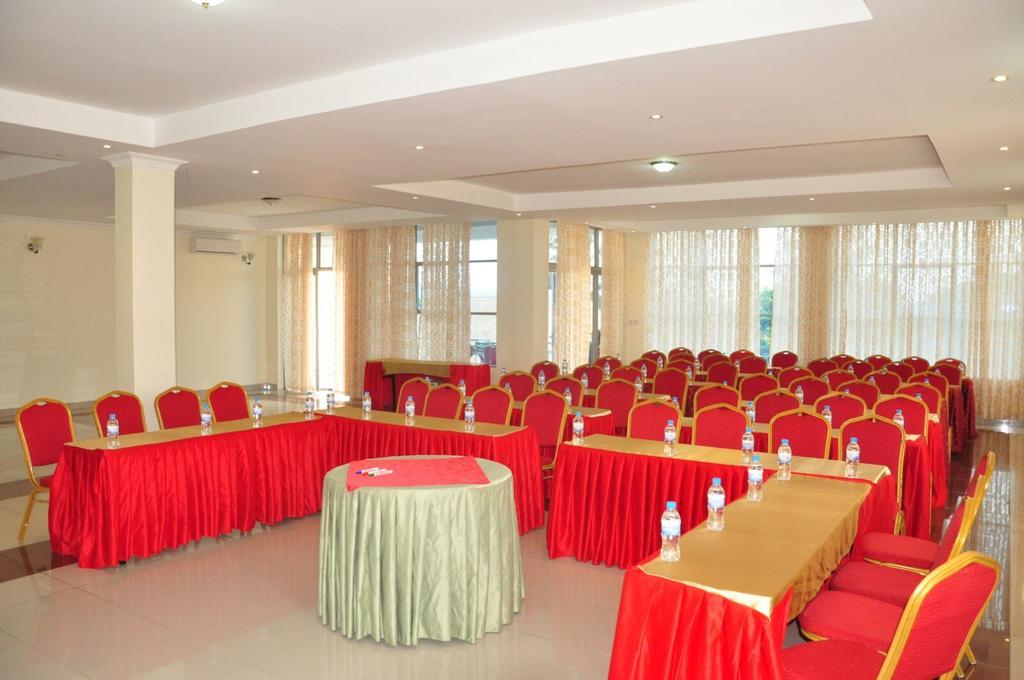 Great Seasons Hotel Kigali Esterno foto