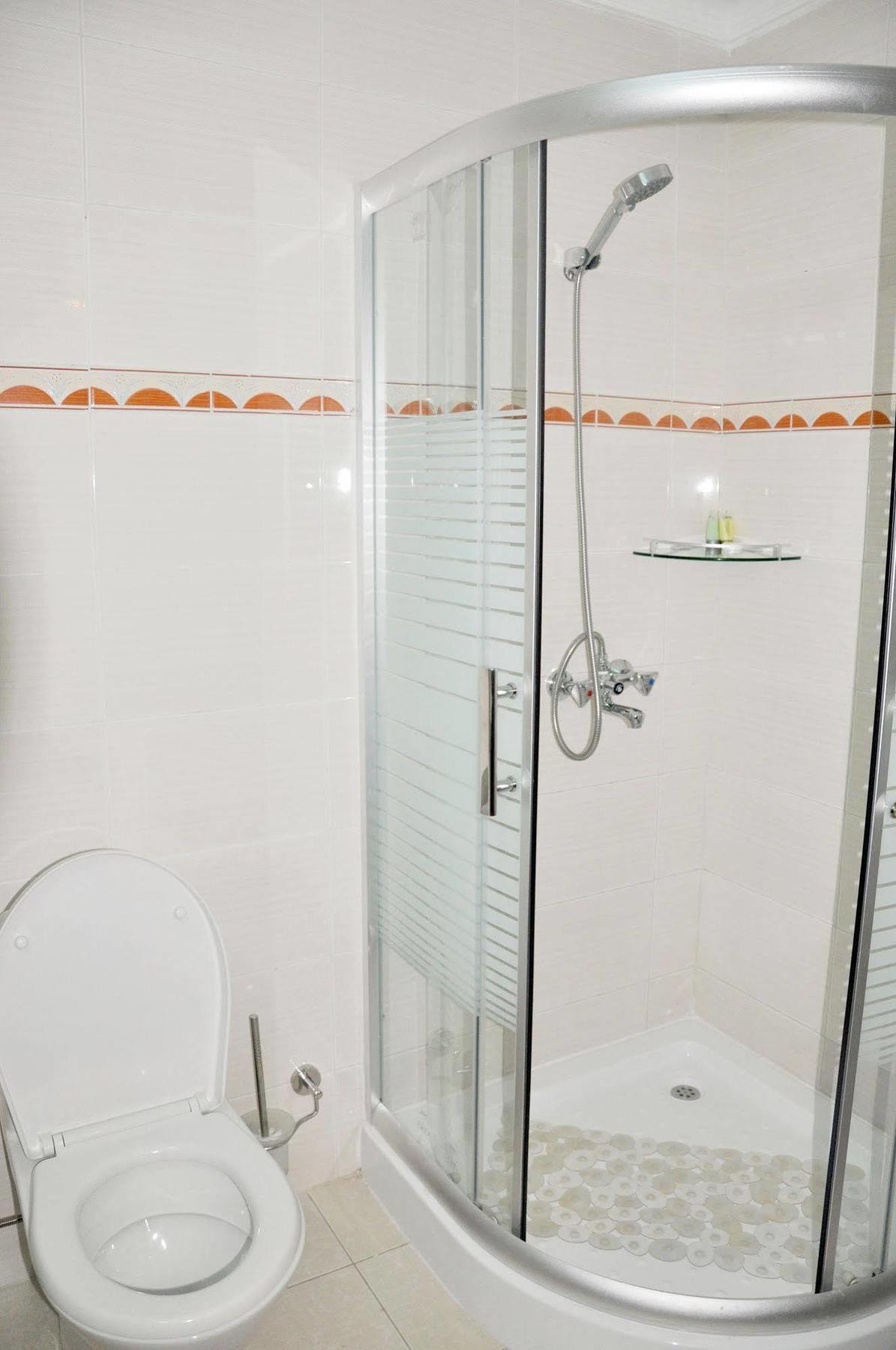 Great Seasons Hotel Kigali Esterno foto