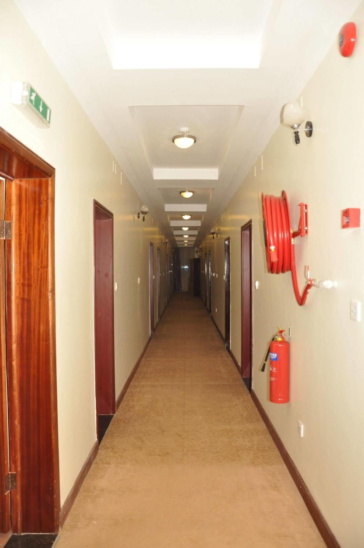 Great Seasons Hotel Kigali Esterno foto